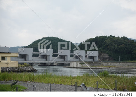 道の駅「高田松原」震災津波遺構　水門 112452341