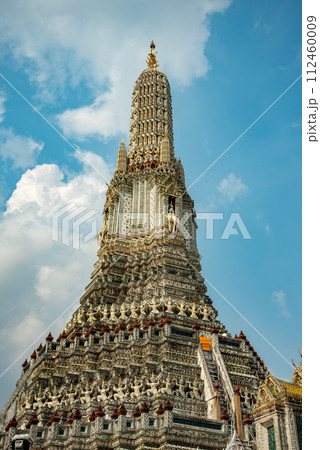 バンコクにあるワット・アルンのとても美しい風景 112460009
