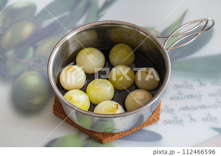 小玉ねぎの醤油漬け 112466596
