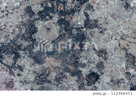 古い石材の表面 112468451
