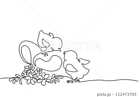 Happy Easter spring decoration. Easter eggs, chicks and flowers. 112473703