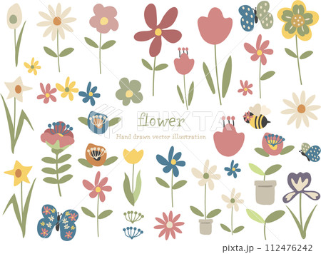 かわいい手描きの花の素材セット かわいい手描きの花の素材セット 112476242