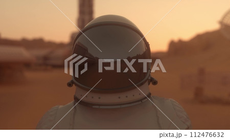 Astronaut on the Mars. Astronaut walking on the surface of Mars. 3d illustration Astronaut on the Mars. Astronaut walking on the surface of Mars. 3d illustration 112476632
