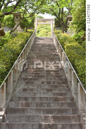 神戸北野天満神社の参道 112477398