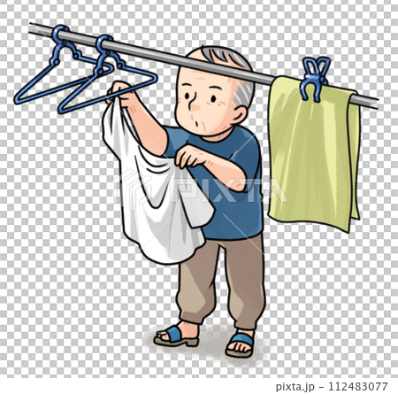 老人曬衣服 老人曬衣服 112483077