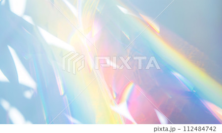 虹色に輝く光のレンズフレアアート背景 112484742