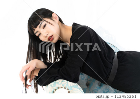 ファッションモデル 112485261