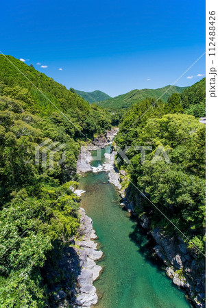 大台町・宮川沿いの夏《宮川上流・領内峡》 大台町・宮川沿いの夏《宮川上流・領内峡》 112488426