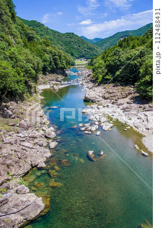 大台町・宮川沿いの夏《宮川上流・領内峡》 大台町・宮川沿いの夏《宮川上流・領内峡》 112488431