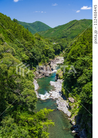大台町・宮川沿いの夏《宮川上流・領内峡》 大台町・宮川沿いの夏《宮川上流・領内峡》 112488445
