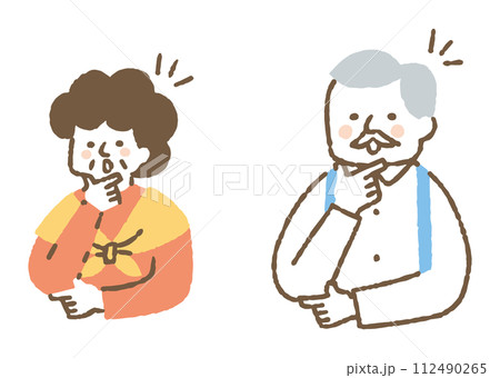 何かに納得しているお爺さんとお婆さん_色 112490265