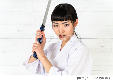 女剣士 女剣士 112490403