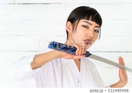 女剣士 112490406