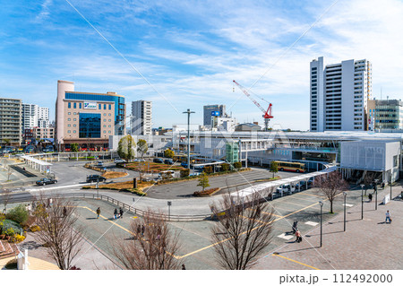 【神奈川県】綺麗な青空が広がる辻堂駅周辺の街並み 【神奈川県】綺麗な青空が広がる辻堂駅周辺の街並み 112492000