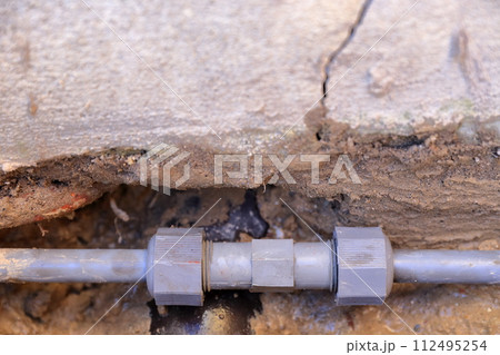 水道の漏水修理 塩ビ管のジョイント 水道の漏水修理 塩ビ管のジョイント 112495254