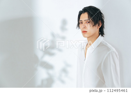 男性のファッション・美容イメージ メンズコスメ 男性のファッション・美容イメージ メンズコスメ 112495461