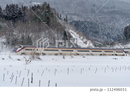 東北 新幹線 鉄道 雪国 電車 雪景色 旅 東北 新幹線 鉄道 雪国 電車 雪景色 旅 112496031