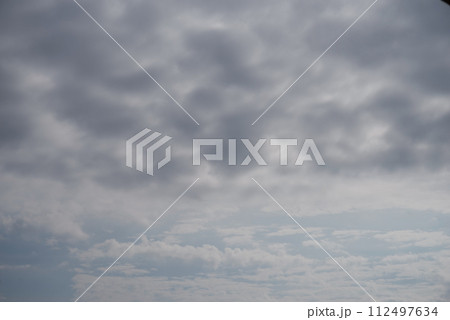 曇空 曇天 曇り 曇空 曇天 曇り 112497634