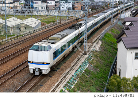 特急列車 走行イメージ 特急列車 走行イメージ 112499783
