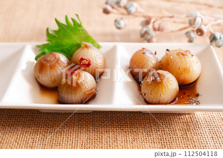 小玉ねぎの醤油漬け 112504118