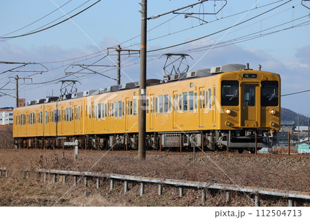 朝の山陽本線を爆走する105系！ 112504713