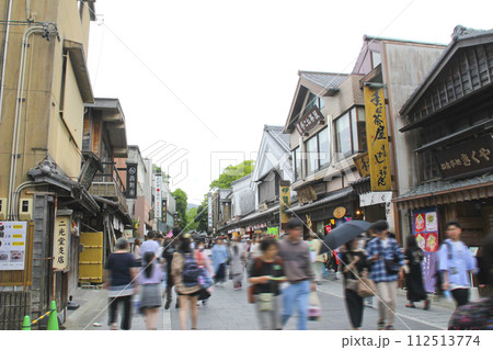 賑わうおはらい町通り（伊勢街道）／三重県伊勢市宇治今在家町 112513774