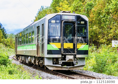 富良野線　キハH100（美馬牛－上富良野） 112518090