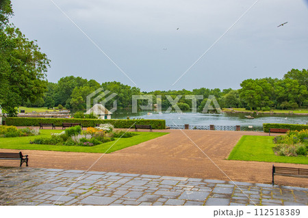 イギリスの港町のブラックプールの風景 112518389