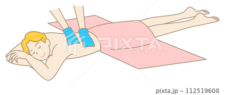 うつ伏せに寝て気持ちよさそうに垢すりエステを受けている可愛い男性 シンプル イラスト ベクター 112519608