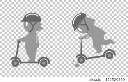 電動キックボードに乗る人 112520360