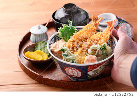 天丼 天ぷらどんぶり 112522755