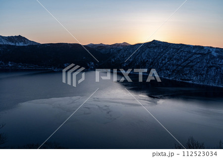 冬の摩周湖 112523034