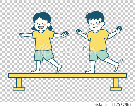 体操教室で平均台をする子どものイラスト　シンプル 112527963