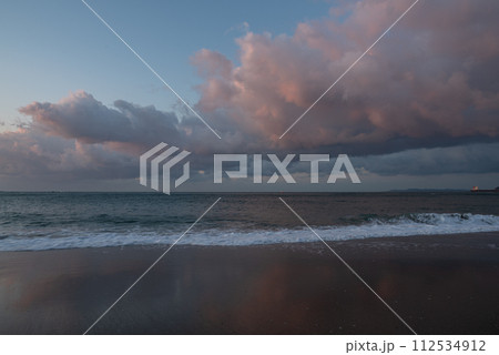 海辺の朝 恋路ヶ浜 海辺の朝 恋路ヶ浜 112534912