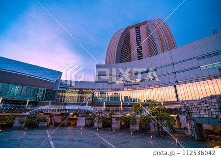 日本の横浜都市景観 ヨコハマグランドインターコンチネンタルホテルなどを望む 日本の横浜都市景観 ヨコハマグランドインターコンチネンタルホテルなどを望む 112536042