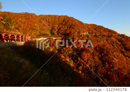 錦秋の枝折峠 錦秋の枝折峠 112540179