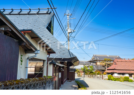 【重要伝統的建造物群保存地区】福住 初夏の朝の西野々地区の風景3 兵庫県丹波篠山市 【重要伝統的建造物群保存地区】福住 初夏の朝の西野々地区の風景3 兵庫県丹波篠山市 112541656