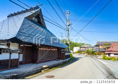 【重要伝統的建造物群保存地区】福住 初夏の朝の西野々地区の風景4 兵庫県丹波篠山市 【重要伝統的建造物群保存地区】福住 初夏の朝の西野々地区の風景4 兵庫県丹波篠山市 112541659