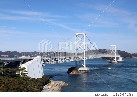 鳴門公園 お茶屋展望台から見る 大鳴門橋(兵庫県 徳島県 鳴門海峡) 鳴門公園 お茶屋展望台から見る 大鳴門橋(兵庫県 徳島県 鳴門海峡) 112544285