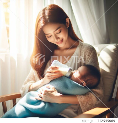 赤ちゃんにミルクをあげるママ02 赤ちゃんにミルクをあげるママ02 112545069