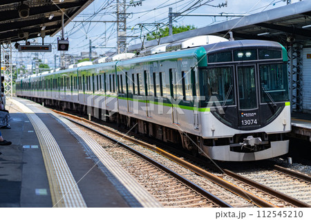 京都府 京都市 関西 近畿地方 鳥居 夏 観光 神社 仏閣 伝統文化 参拝 清水坂 京阪電鉄 鉄道 京都府 京都市 関西 近畿地方 鳥居 夏 観光 神社 仏閣 伝統文化 参拝 清水坂 京阪電鉄 鉄道 112545210