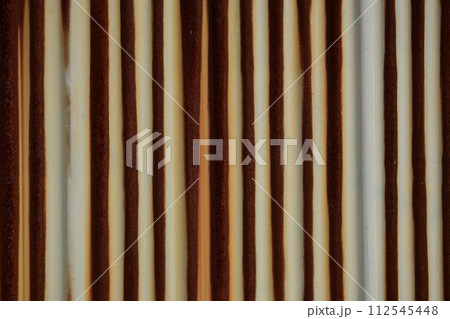 錆びたトタン板の壁 錆びたトタン板の壁 112545448