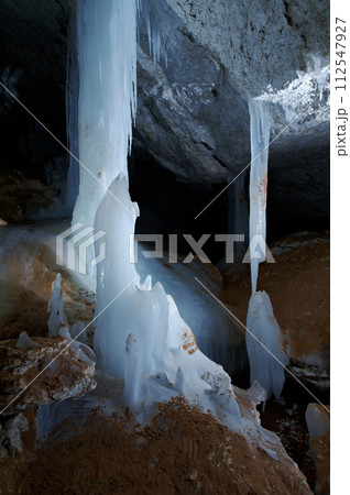 Grot of Golubinskaya Cave 112547927