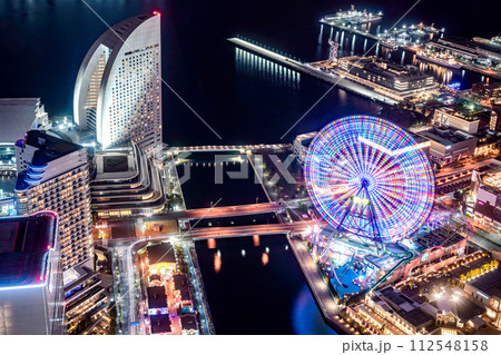 横浜ランドマークタワースカイガーデンからの夜景 横浜ランドマークタワースカイガーデンからの夜景 112548158