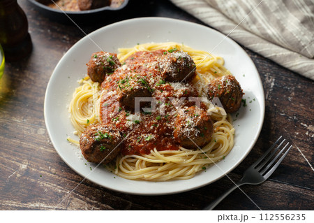italian meat balls with spaghetti marinara sauce italian meat balls with spaghetti marinara sauce 112556235