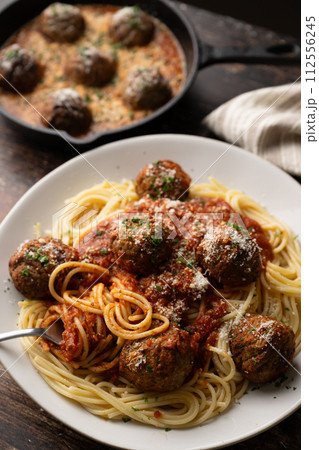 italian meat balls with spaghetti marinara sauce italian meat balls with spaghetti marinara sauce 112556245