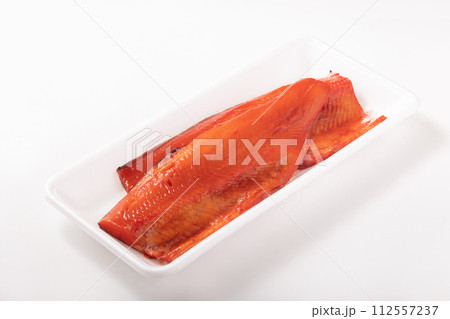 ［チリ産　養殖］サーモン　みりん漬け 112557237
