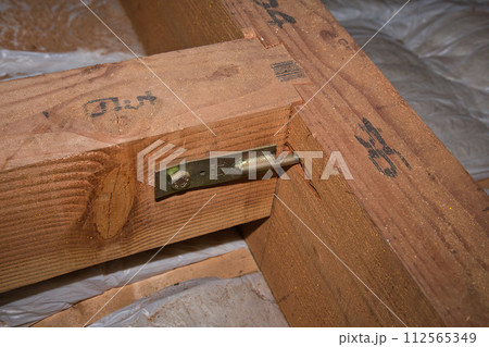 木造住宅の耐震補強 木造住宅の耐震補強 112565349