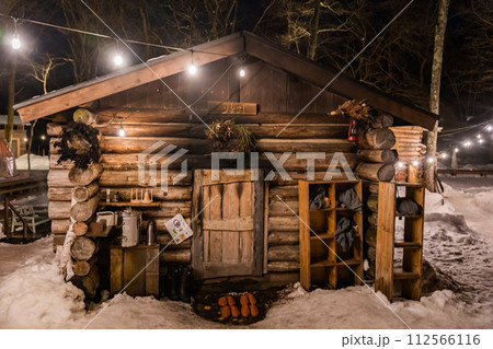 日本のフィンランド風のサウナ小屋 112566116