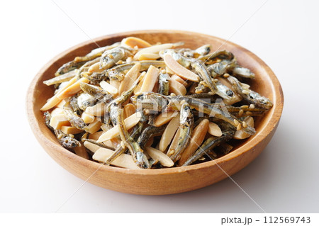 おつまみ　アーモンドと小魚 112569743